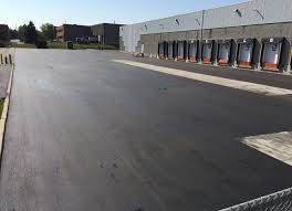 Best Asphalt Driveway Installation  in Georgetown, IL